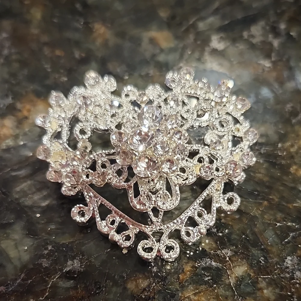Intricate Silver Heart Brooch